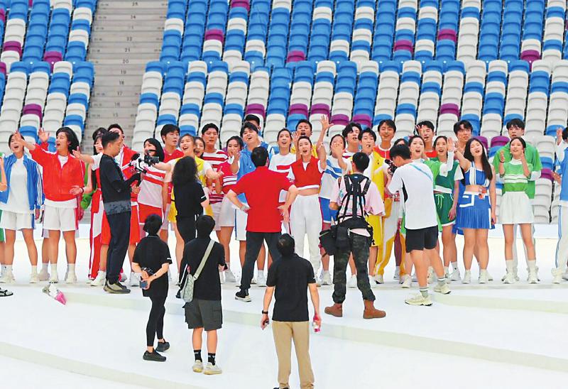 近日，成都大運(yùn)會(huì)開幕式彩排在東安湖體育公園舉行。四川日?qǐng)?bào)全媒體記者 華小峰 攝.jpg